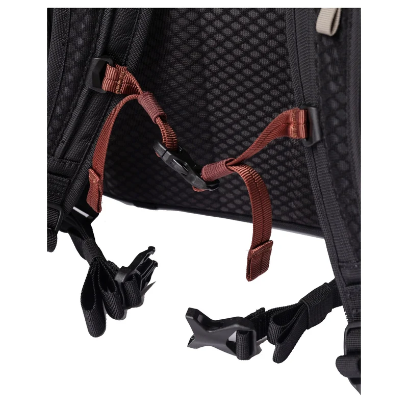 Sandqvist Ridge Hike - Rucksack 16" 42 cm (black)