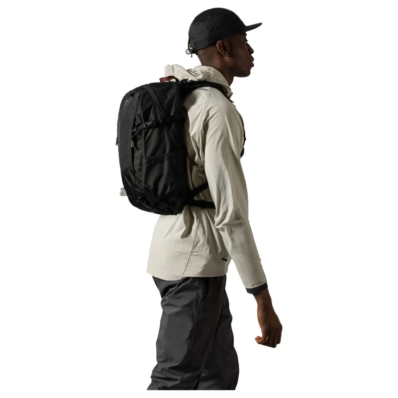 Sandqvist Ridge Hike - Rucksack 16" 42 cm (black)