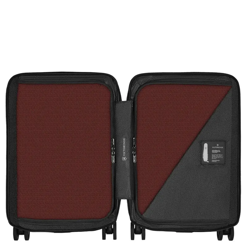 Victorinox Airox - 4-Rollen-Kabinentrolley 55/35 cm (victorinox red)