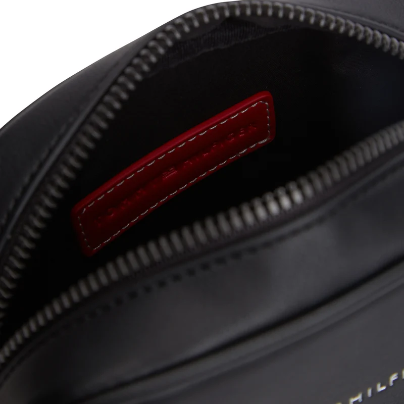 Tommy Hilfiger Metro - Umhängetasche 19.5 cm (black)