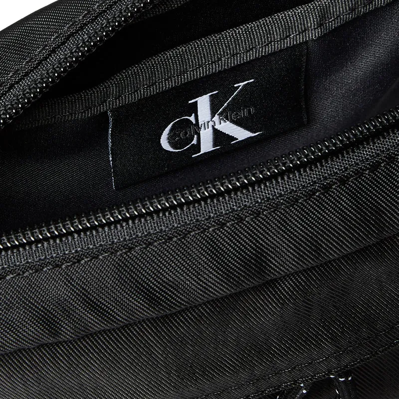 Calvin Klein Bold Camera Bag - Umhängetasche (black)