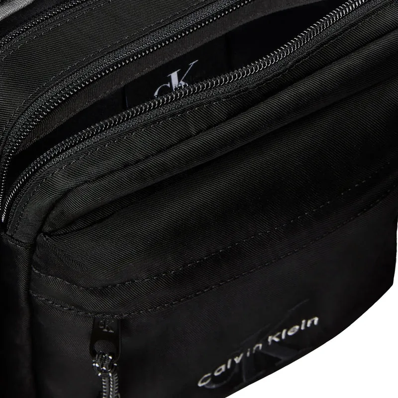 Calvin Klein Bold Logo - Umhängetasche (black)