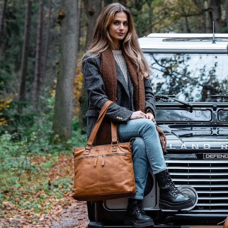 The Chesterfield Brand Rome - Shopper 14" 38 cm (cognac)