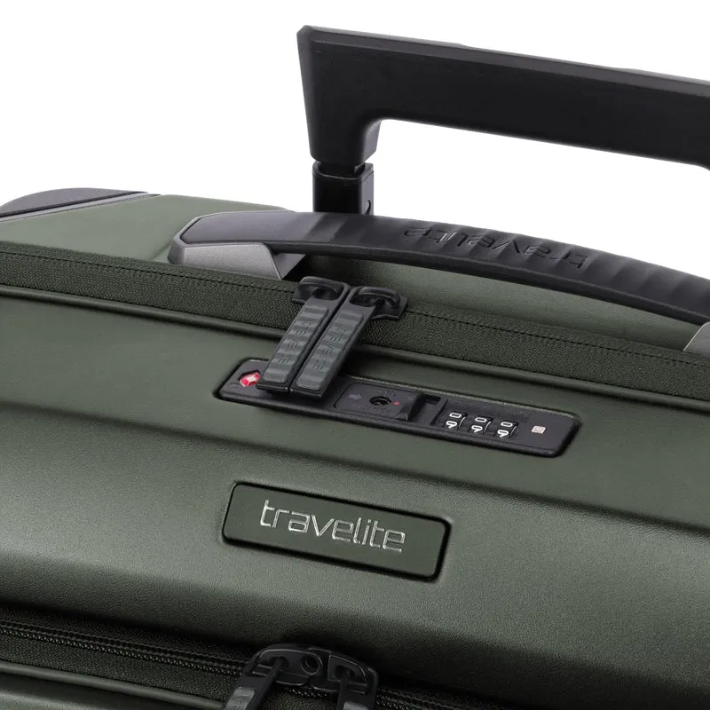 Travelite Millennium - 4-Rollen-Kabinentrolley mit Vortasche S 55 cm (pine green)