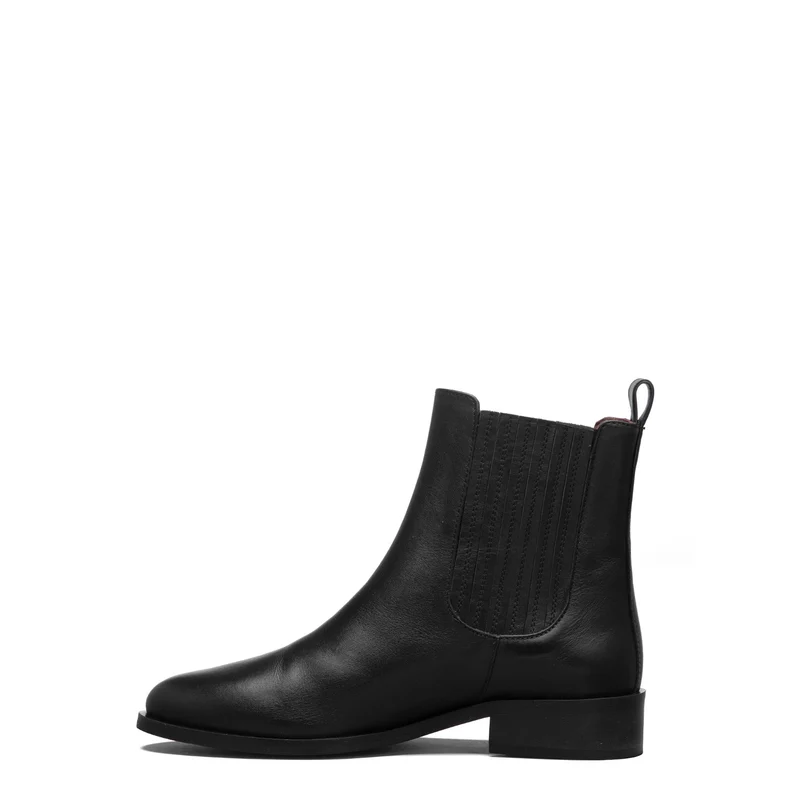 Isabel Bernard Vendôme Chey Schwarze Chelsea Boots aus Kalbsleder IB53012-001-42