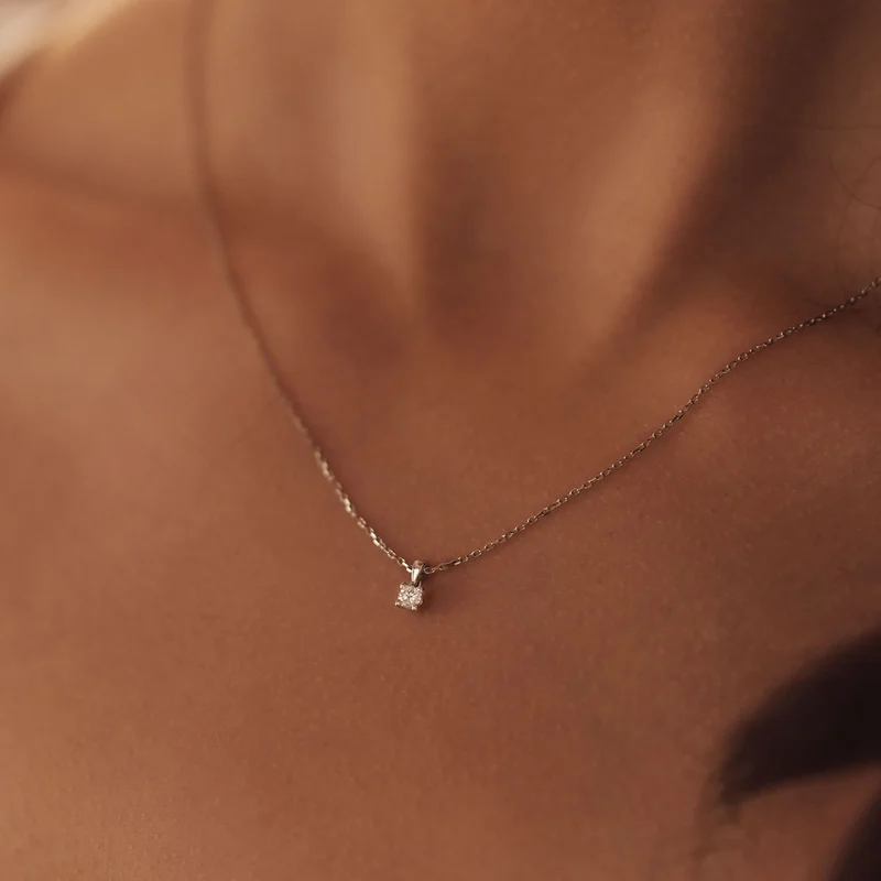 Isabel Bernard De la Paix Celesse 14 Karat | Weißgold Halskette | Diamant 0.07 Karat | IBD350005