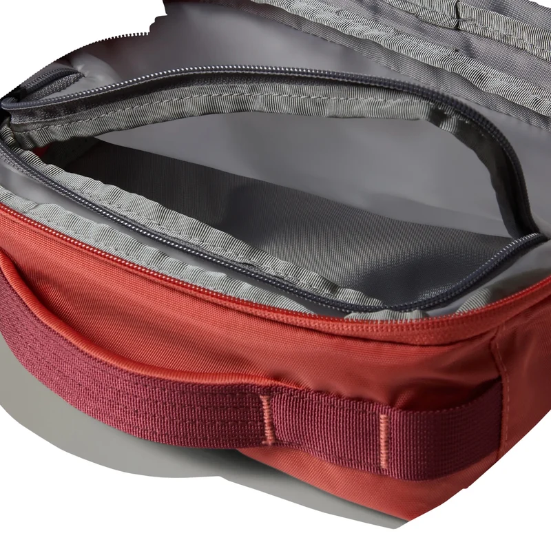 The North Face Base Camp Voyager - Kulturbeutel 23.5 cm (mars dust/sumac)