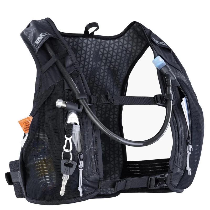 Evoc Hydro Pro 6 - Fahrradrucksack inklusive Trinksystem 38 cm (black)
