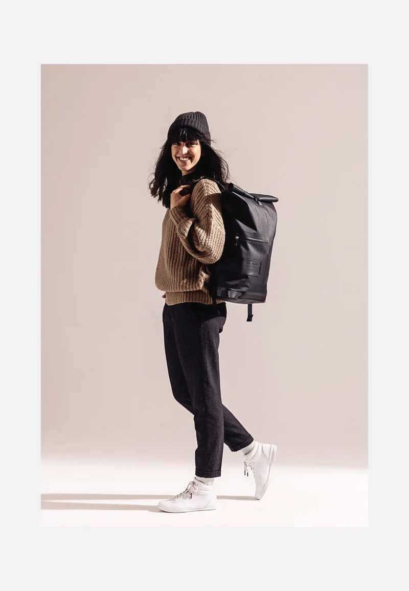 Daypack Metrosphere Black Embossed - Rolltop Rucksack