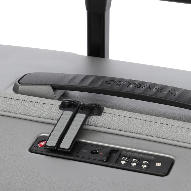 Travelite Millennium - 4-Rollen-Trolley M 67 cm erw. (silver)