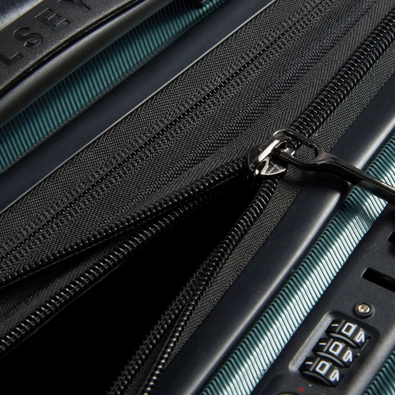Delsey Paris Shadow 5.0 - 4-Rollen-Kabinentrolley mit Vordertasche S 55 cm erw. USB (grün)