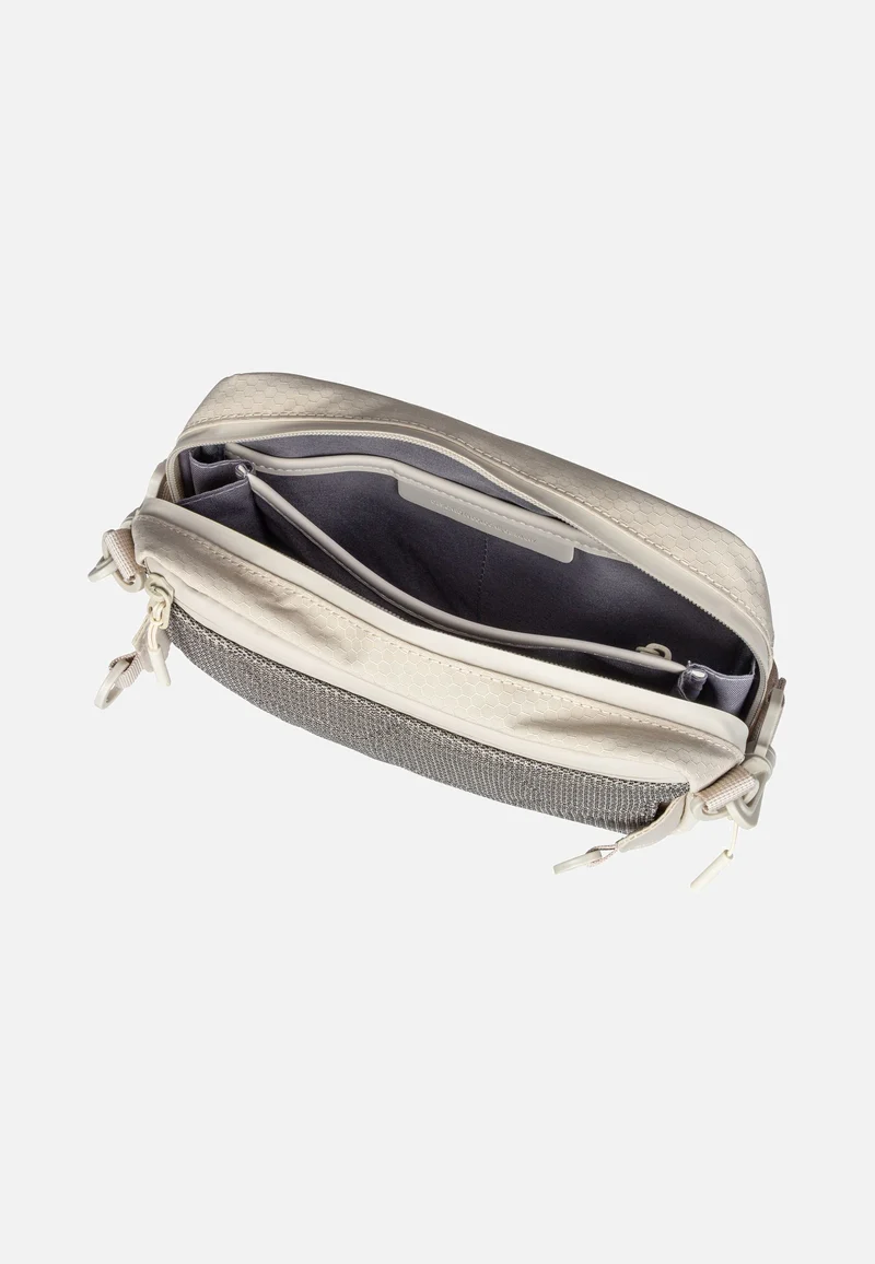 Banff Chestbag Sandstone - Crossbody Bag