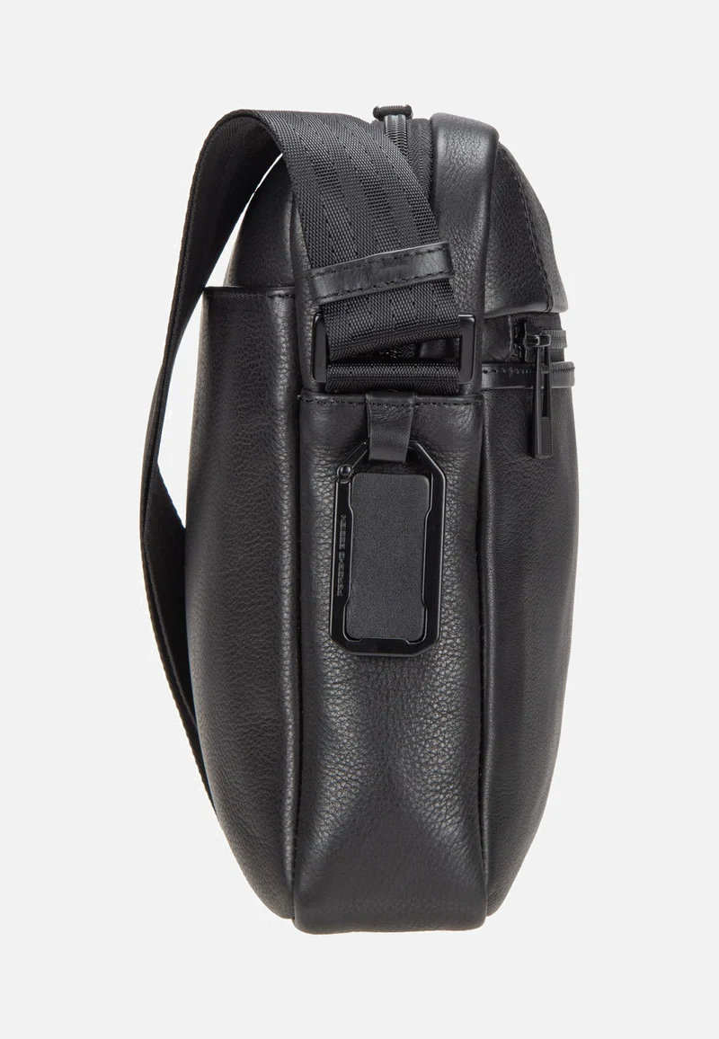 Roadster Leather Evo Shoulder Black - Crossbody Bag
