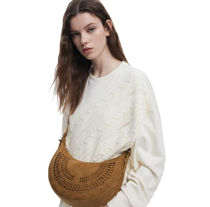 Desigual Orbis Cascais - Schultertasche 29 cm (camel)