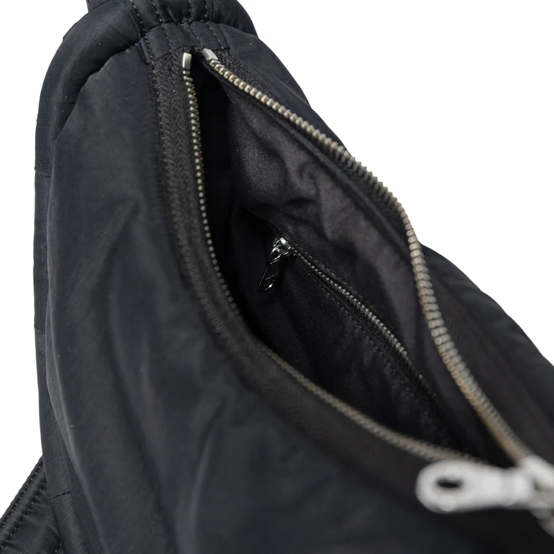 Sandqvist Curve Half Moon Bag S - Umhängetasche 26 cm (black)