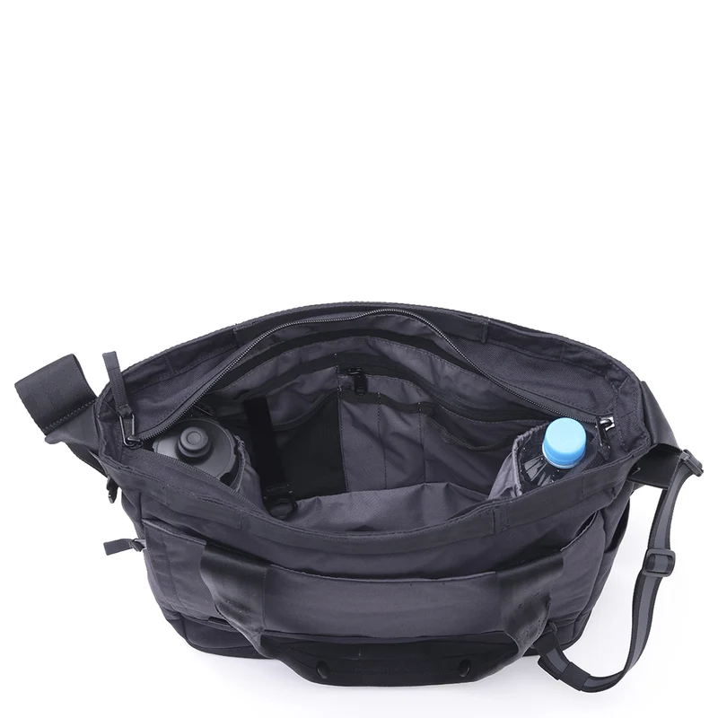 Chrome Barrage 16L Tote - Shopper 32 cm (black x)