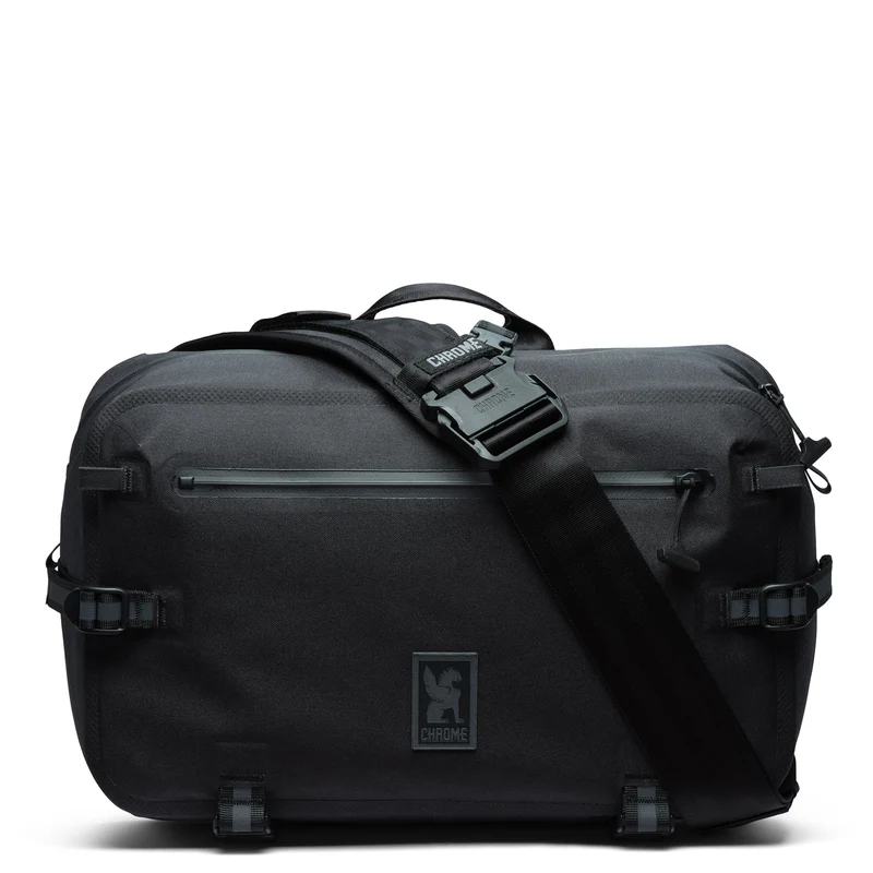 Chrome Kadet Max WP - Umhängetasche 15" 39.5 cm (black)
