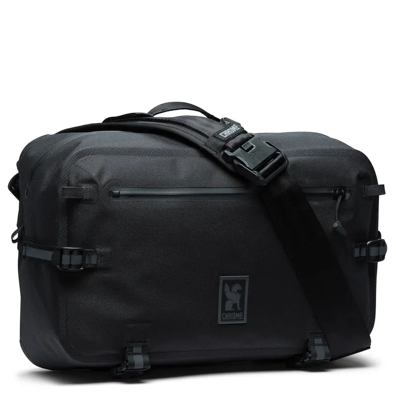 Chrome Kadet Max WP - Umhängetasche 15" 39.5 cm (black)