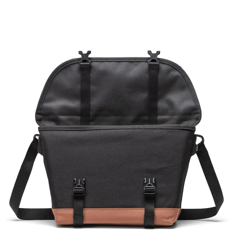 Herschel Cove Messenger - Umhängetasche S 36 cm (black/saddle brown)