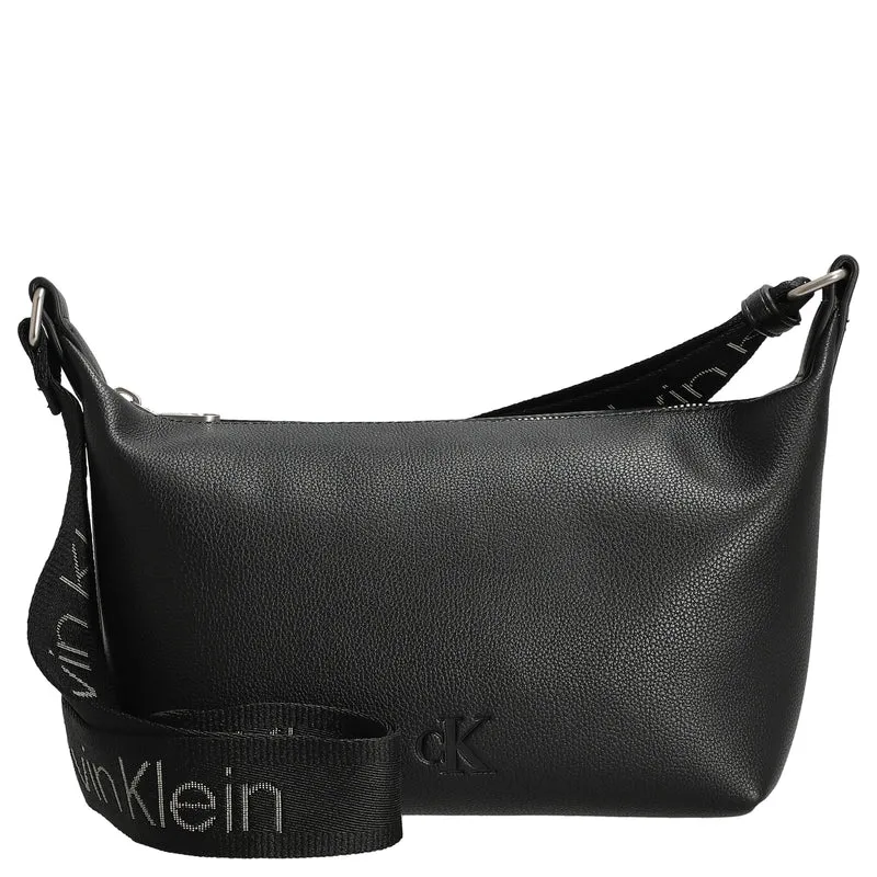 Calvin Klein Ultralight - Umhängetasche 21 cm (schwarz)