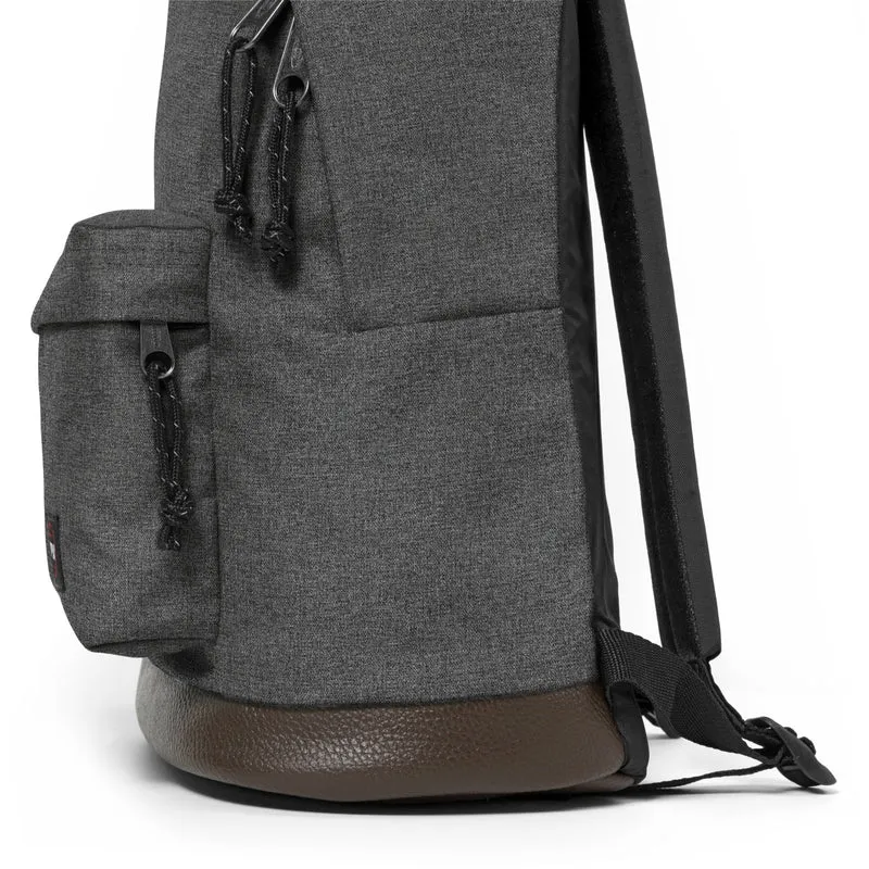 Eastpak Wyoming 24 - Rucksack 40 cm (black denim)