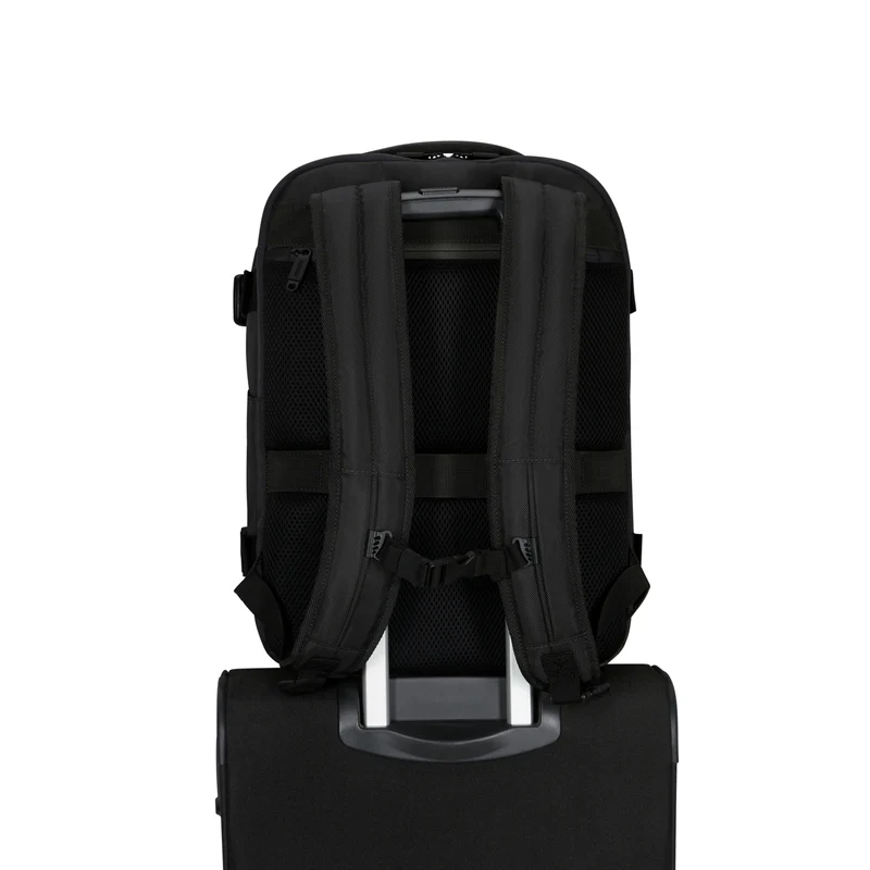 American Tourister Urban Track - Laptoprucksack 15.6" 45 cm (schwarz)
