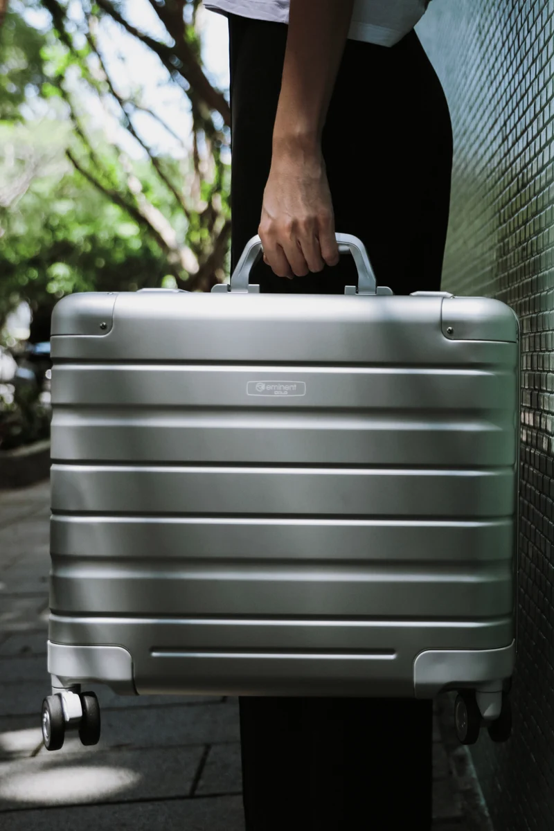 Athens - Pilot Case / Black Aluminum