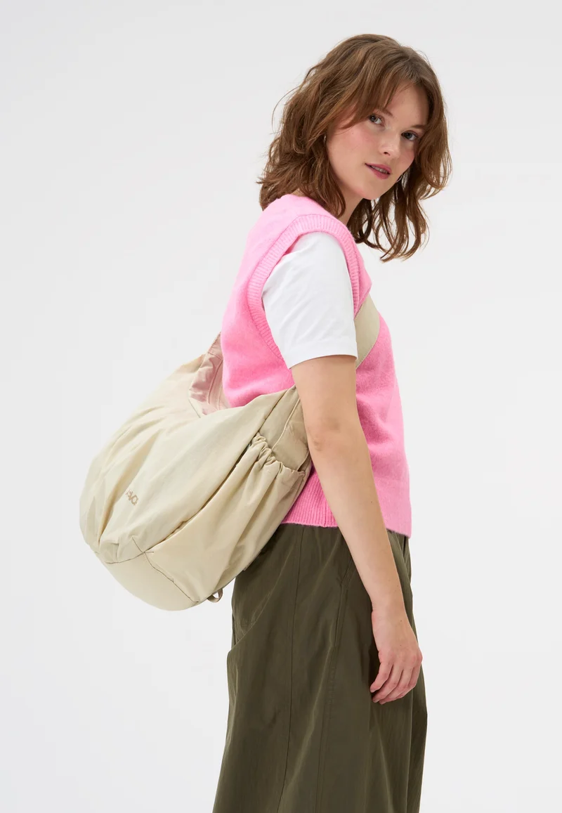 Slouchy Bag Off-White - Sling Bag