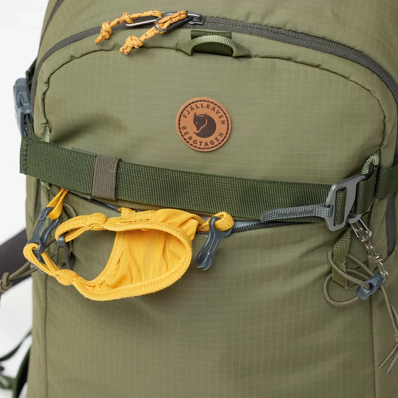 Fjällräven Bergtagen Touring 22 - Skirucksack 52 cm (laurel green/deep forest)