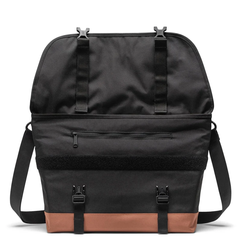 Herschel Cove Messenger - Umhängetasche 16" 50 cm (black/saddle brown)