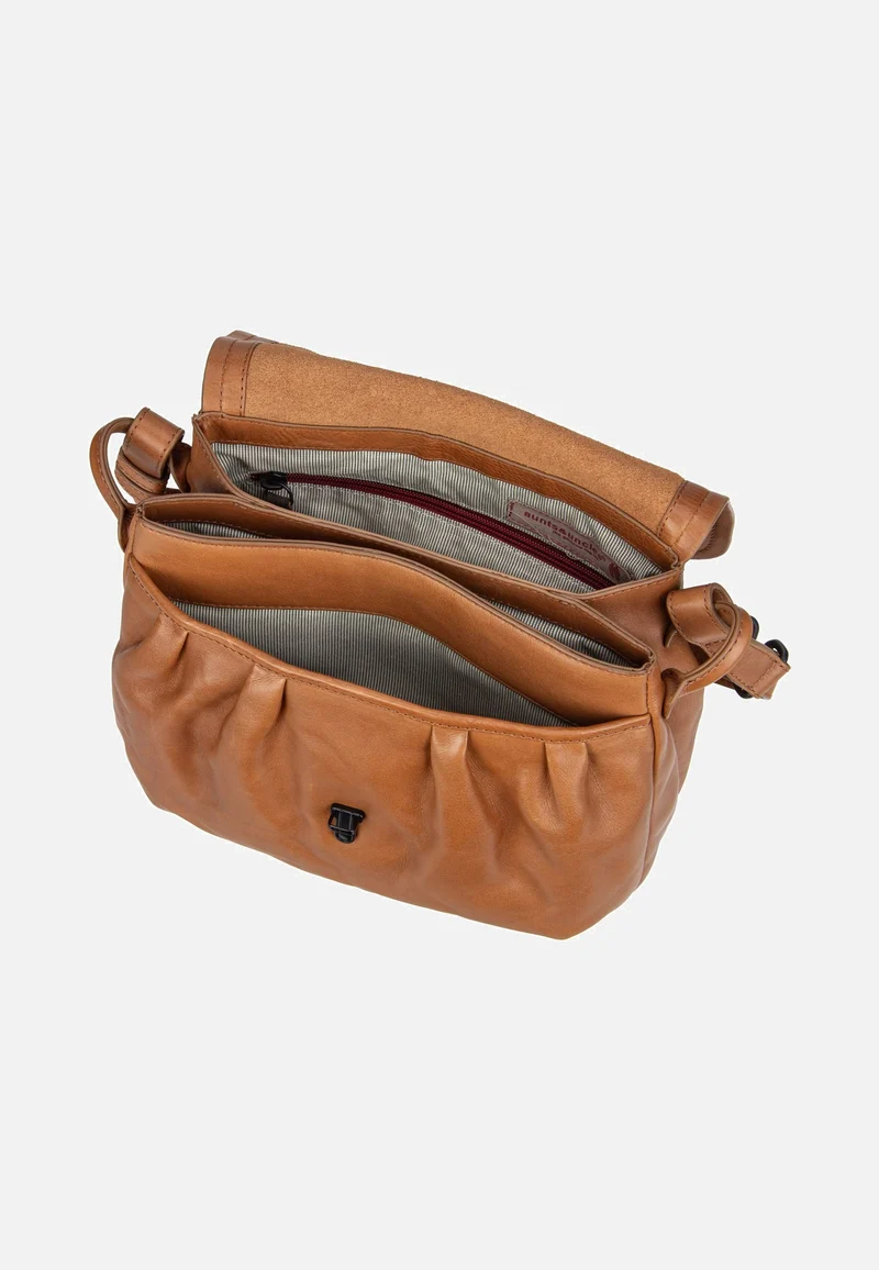 Mrs. Pineapple Pie Caramel - Saddle Bag