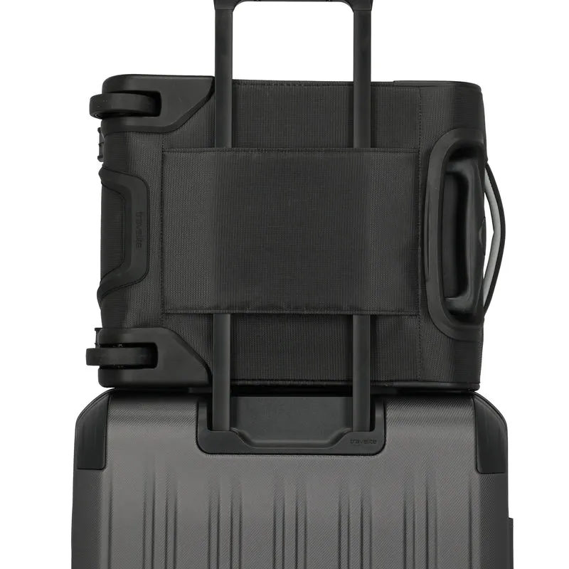 Travelite Jetpack Easy - 2-Rollen-Trolley S 40 cm (schwarz)