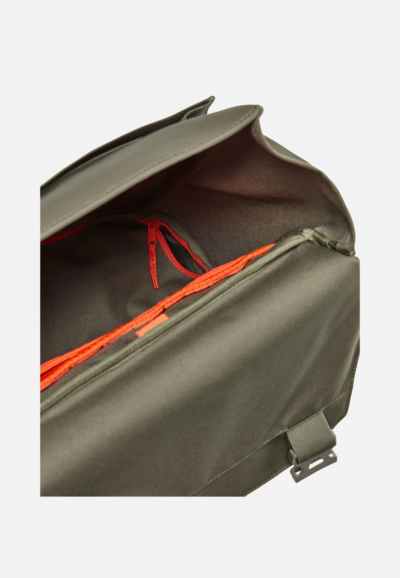Mineo Daypack 30 Khaki - Rolltop Rucksack