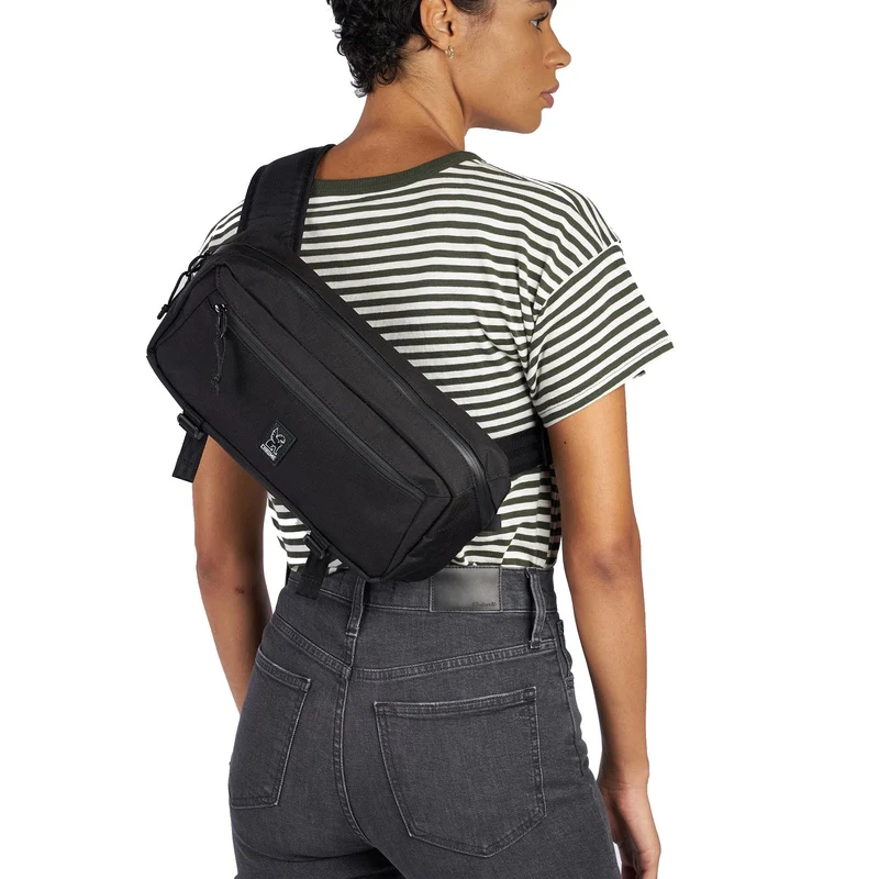 Chrome Mini Kadet Sling Bag 5 - Umhängetasche 34 cm (black)
