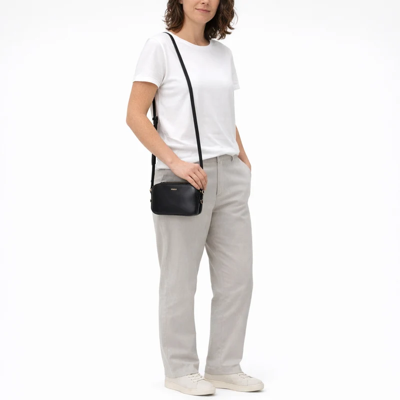 HUGO Syndra - Umhängetasche 20 cm (black)