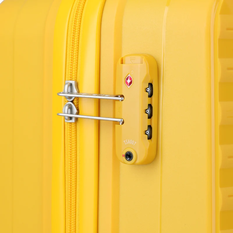 Travelite Pacific - 4-Rollen-Trolley 67 cm (yellow)