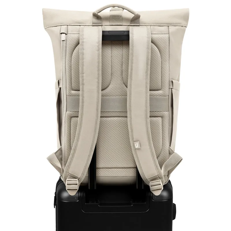 Johnny Urban Luca Medium - Rolltop Backpack 42 cm (sand)