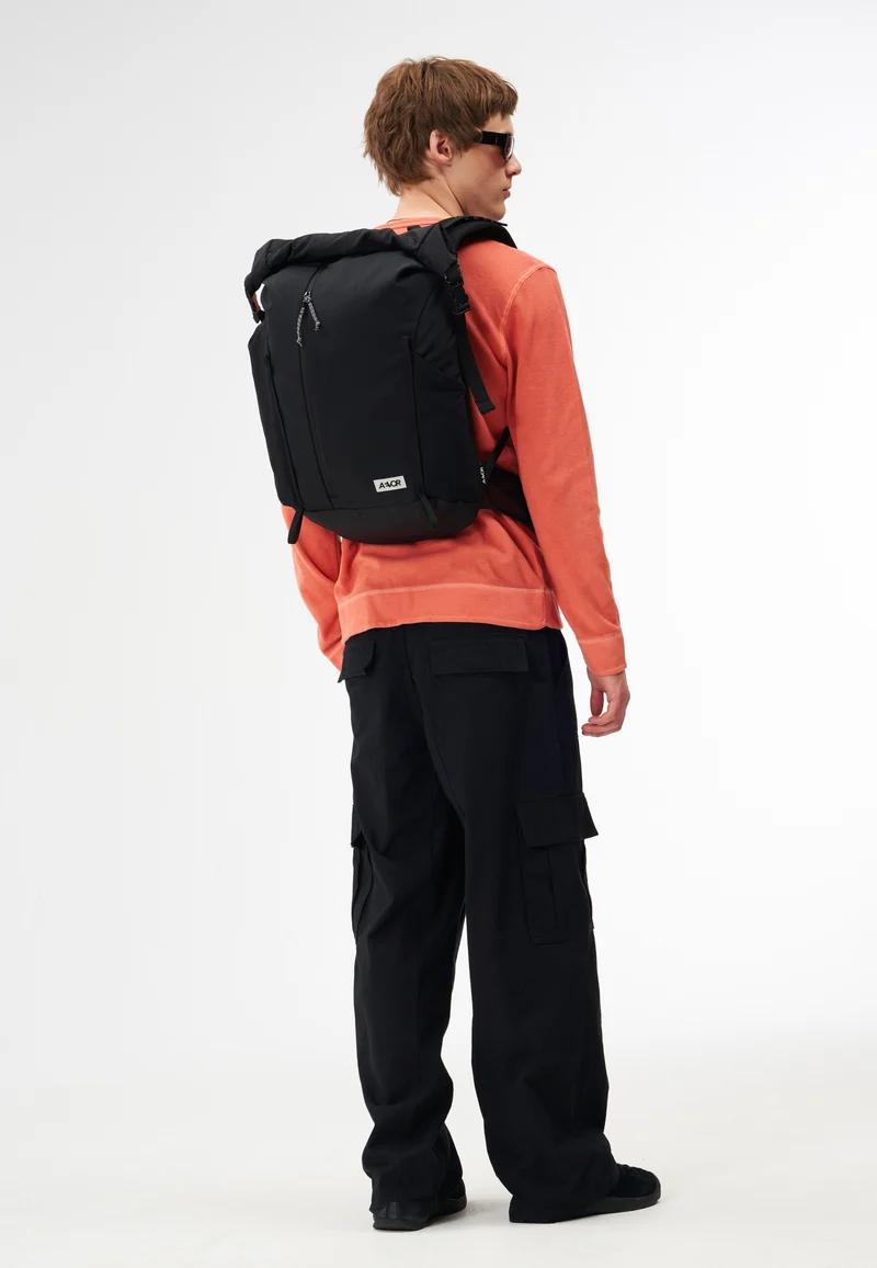 Active Pack Black - Rolltop Rucksack