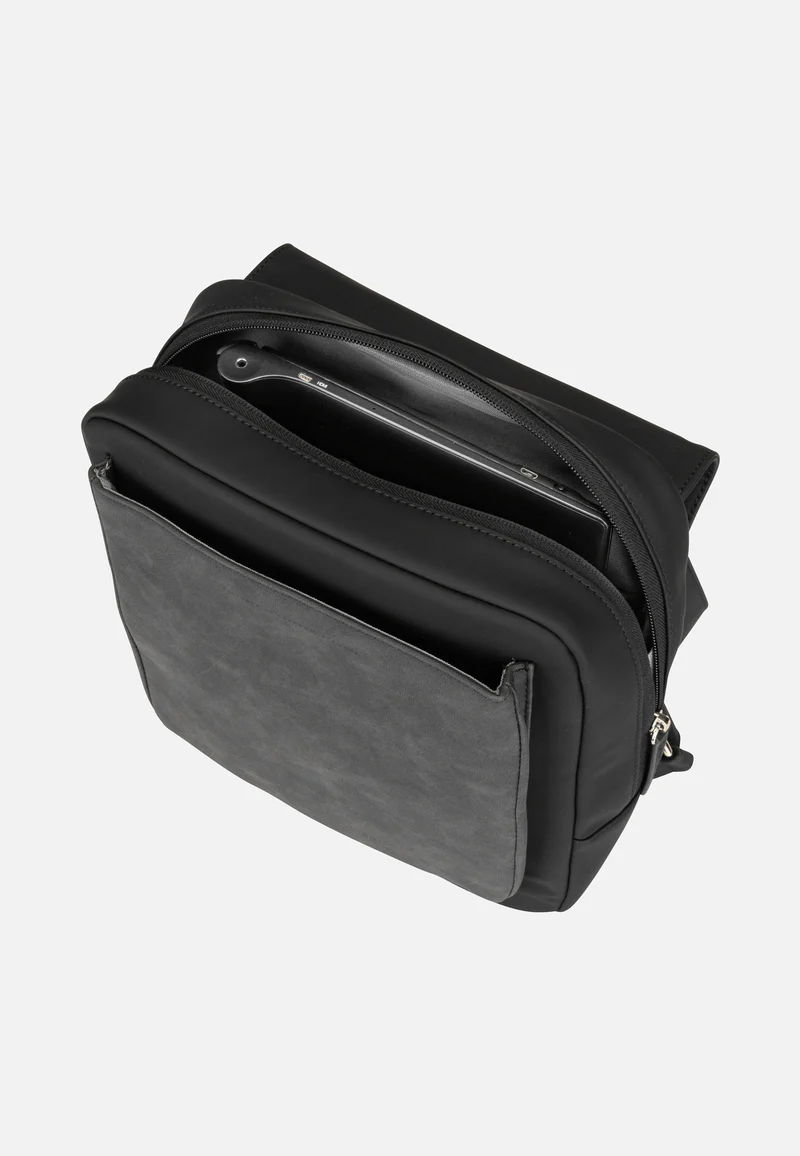 Tromso Small All Black - Rucksack