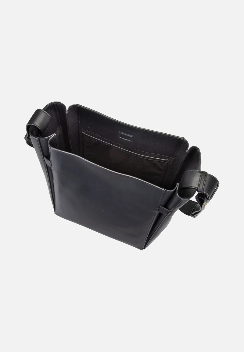 Hilla 2149125 Black - Crossbody Bag