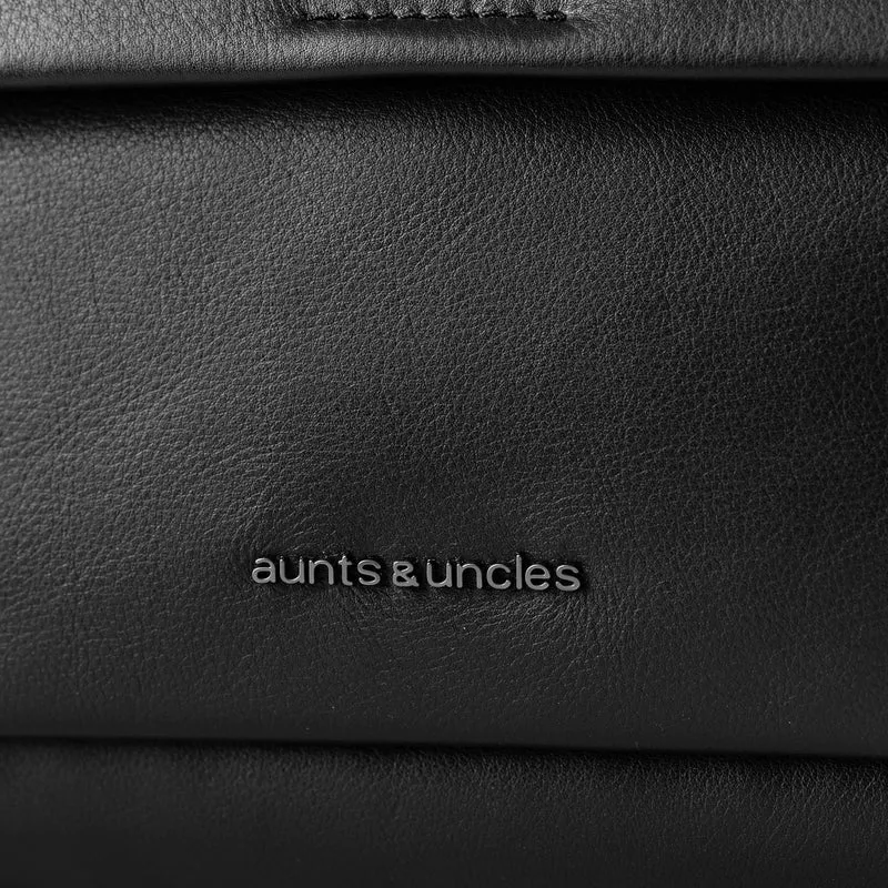 aunts & uncles Noon - Schultertasche 26 cm (jet black)