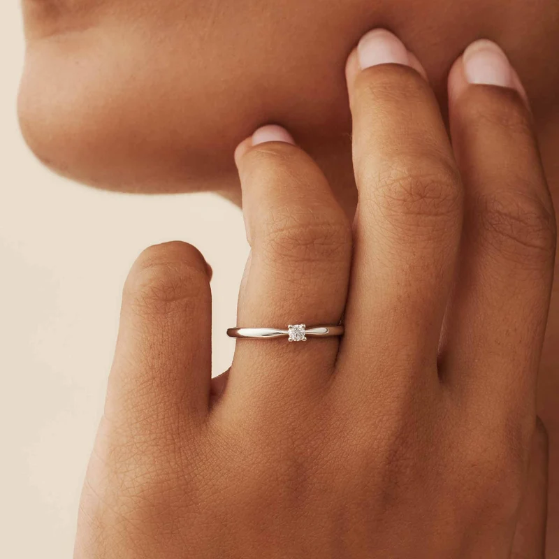 Isabel Bernard De la Paix Christine 14 Karat | Weißgold Ring | Diamant 0.10 Karat | IBD330006-48