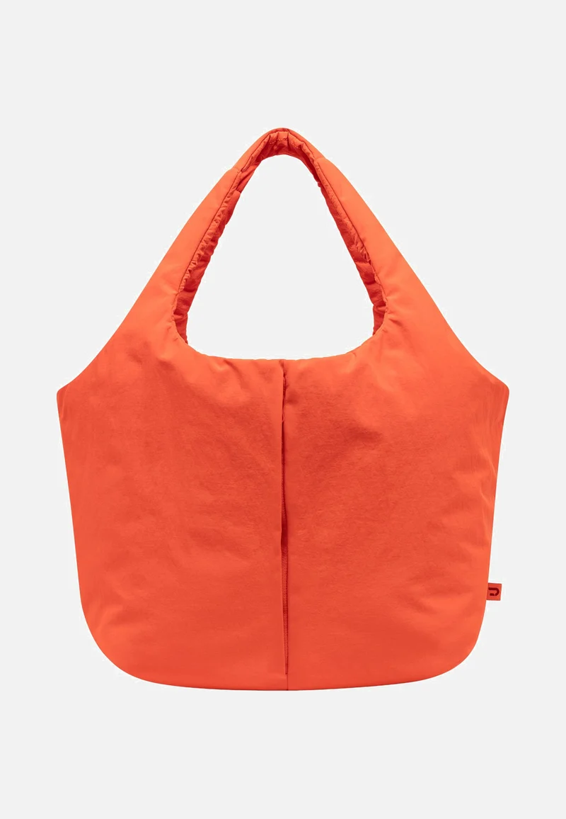 Cleo Coral - Shopper