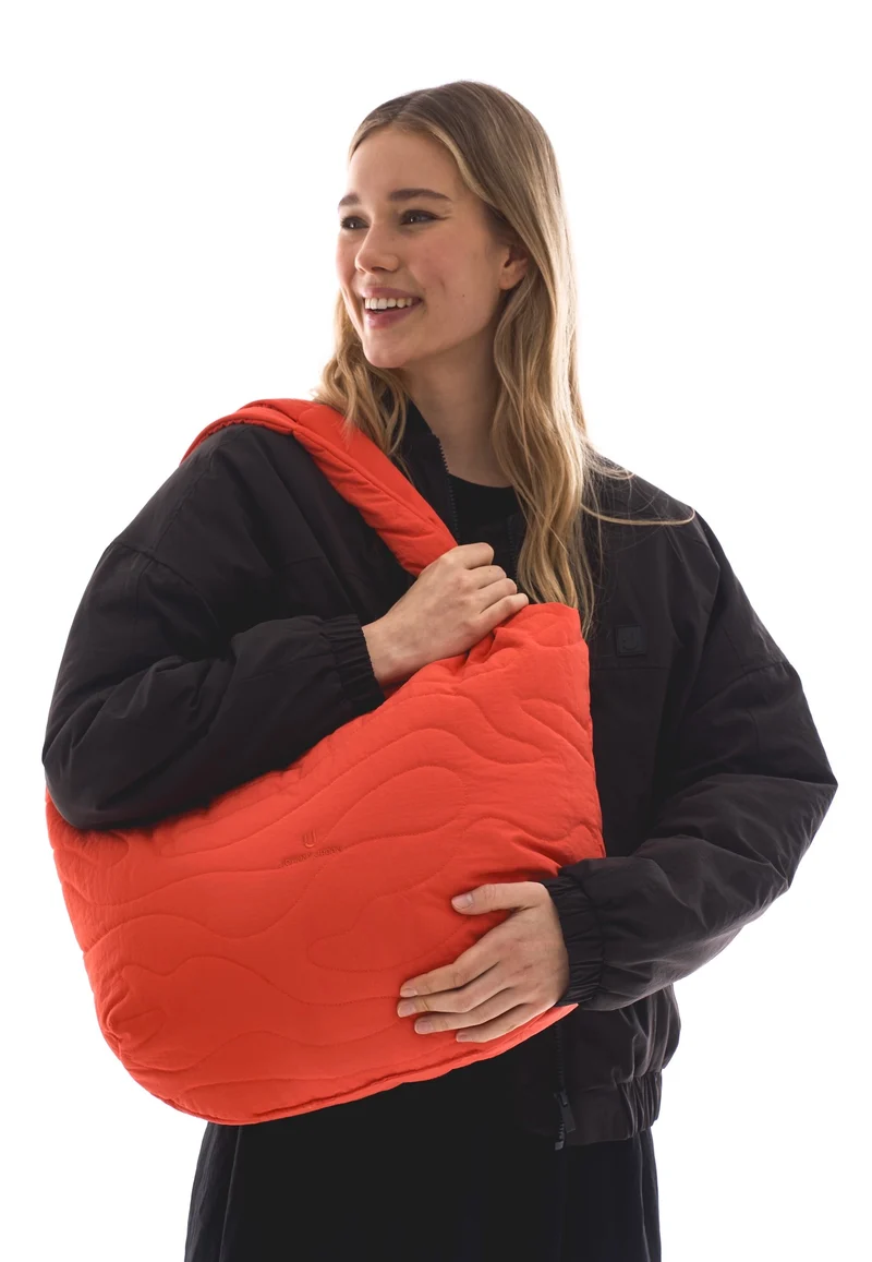 Cleo Coral - Shopper