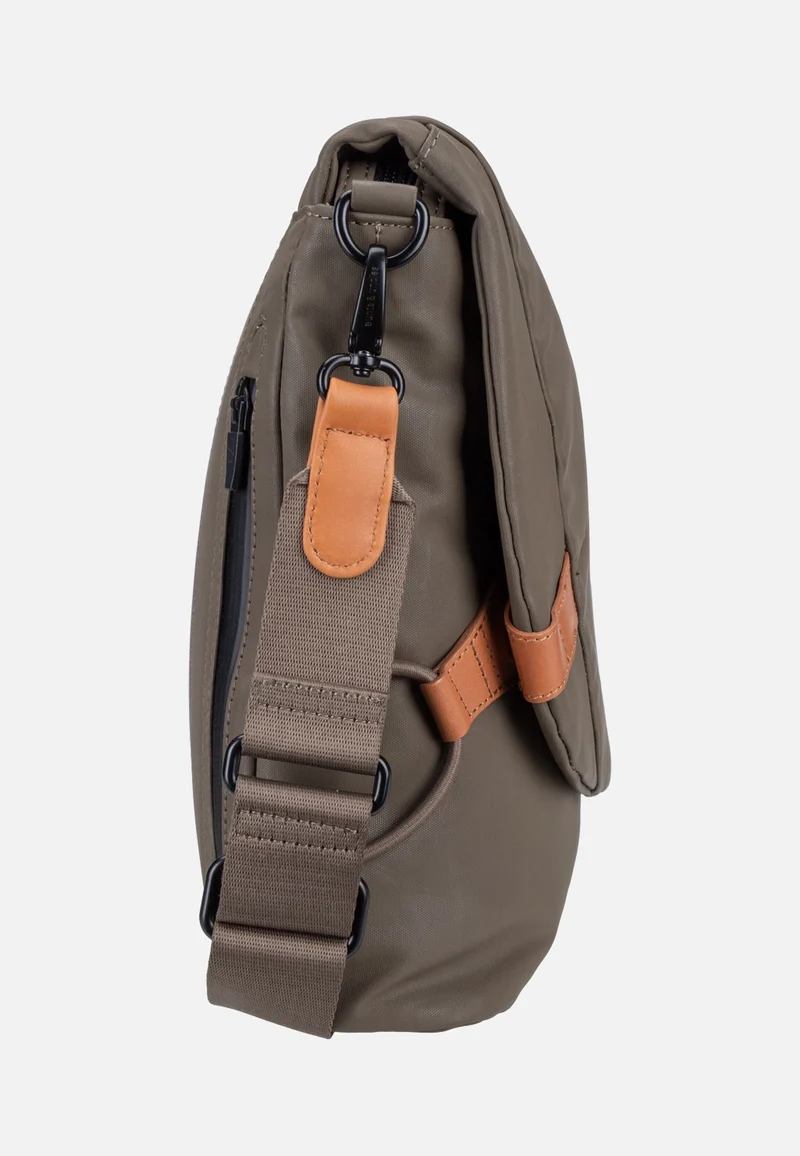 Matsumoto Fallen Rock - Messenger Bag