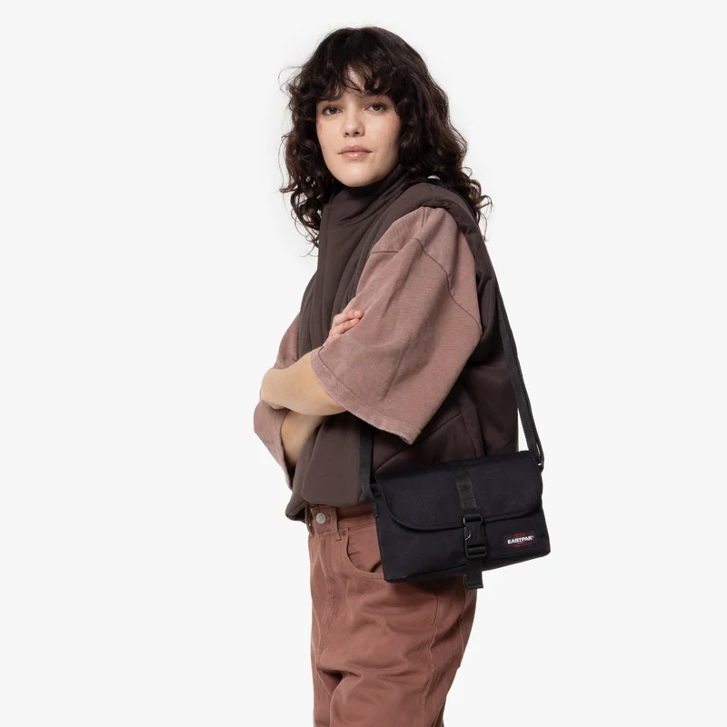 Eastpak Pouch Bag - Umhängetasche 26 cm (black)