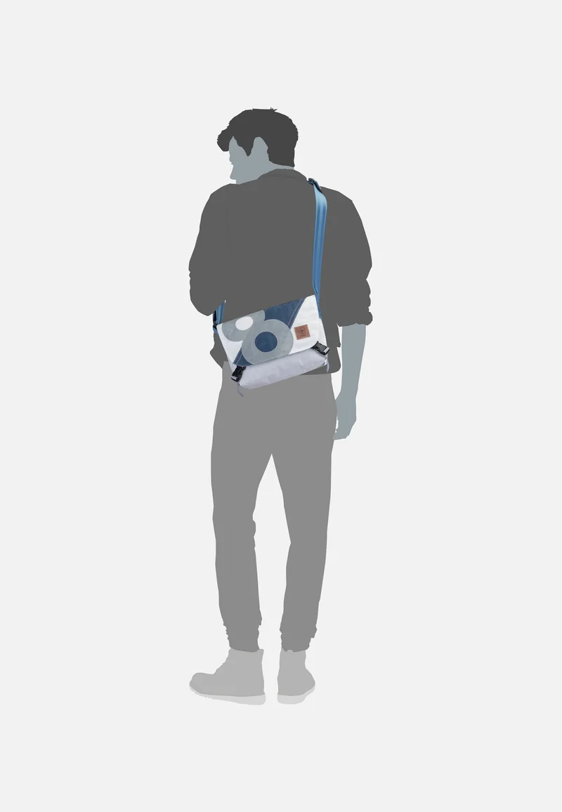 Törn Weiß/Streifen Blau/Zahl Grau - Messenger Bag