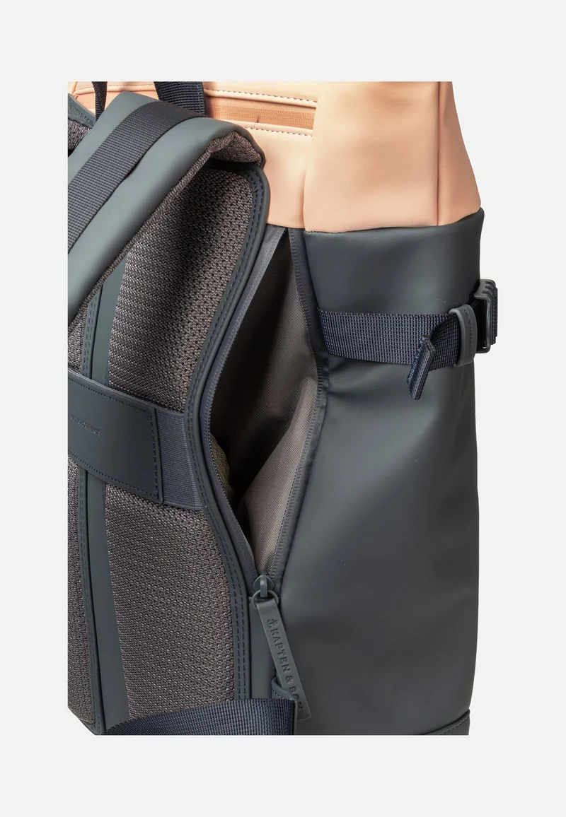 Helsinki Navy Blush - Rucksack