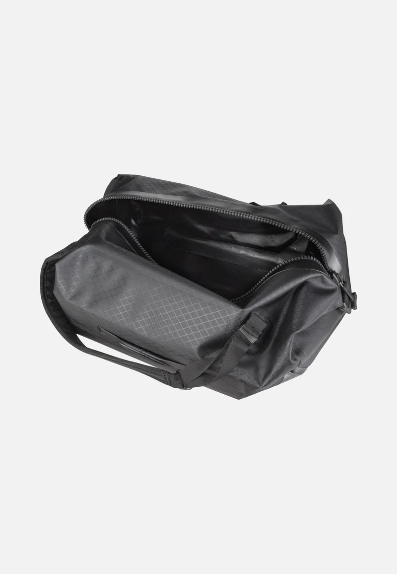 Duffle Metrosphere 40L Black Embossed - Dufflebag