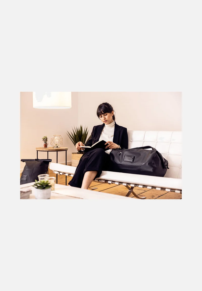 Duffle Metrosphere 40L Black Embossed - Dufflebag